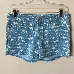nwt triple flip denim shorts